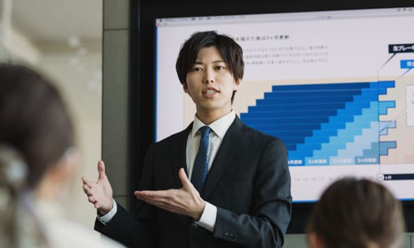 営業活動の効率化とフロー改善